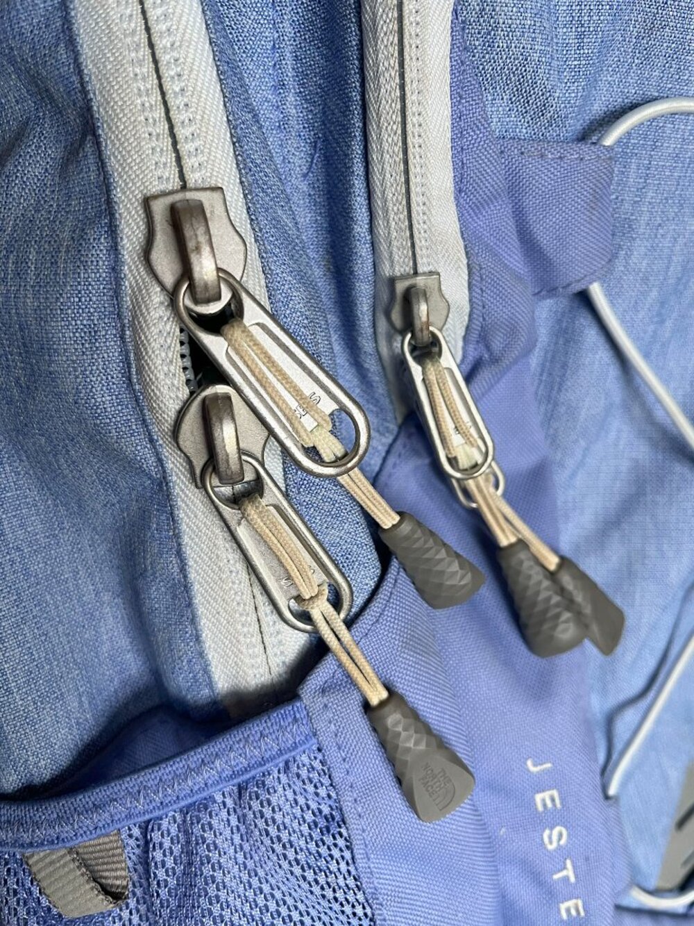 The North Face periwinkle Jester backpack - Picture 5 of 16